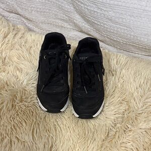 Skechers Men's Black and White Sneakers